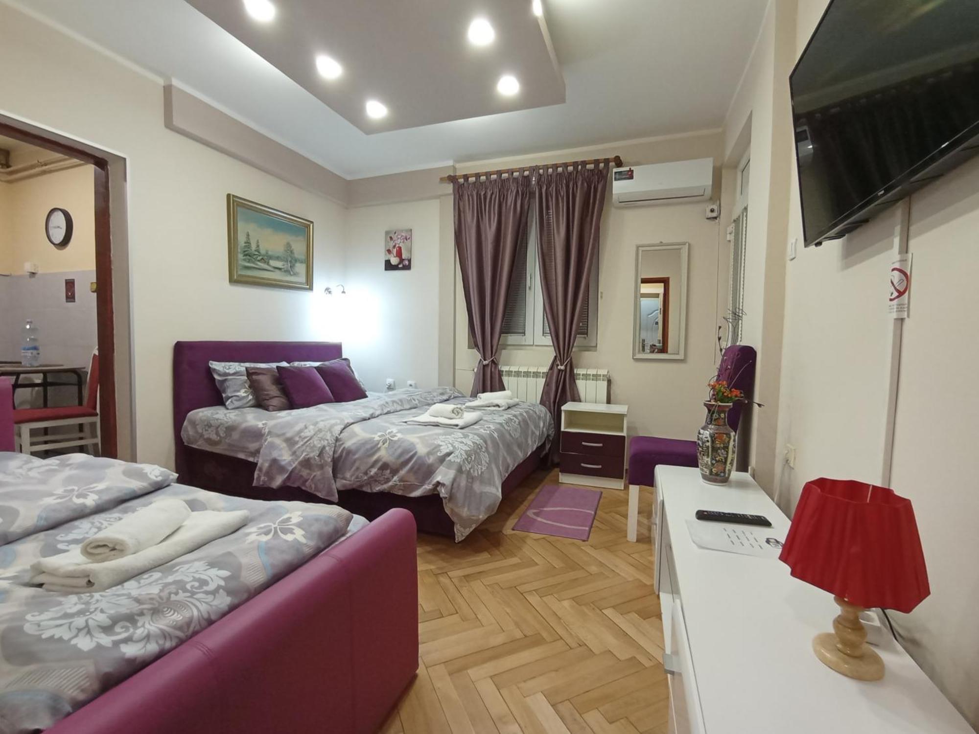 Apartments & Rooms -Mdl Lazic Belgrado Exterior foto