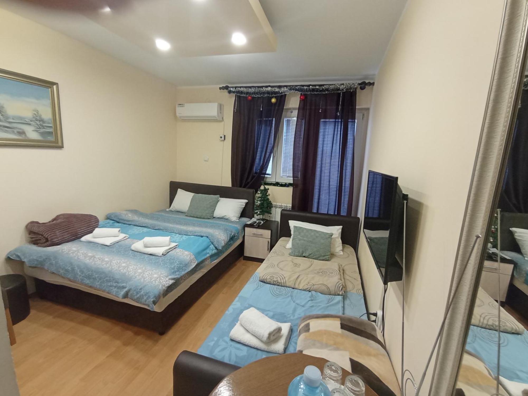 Apartments & Rooms -Mdl Lazic Belgrado Exterior foto