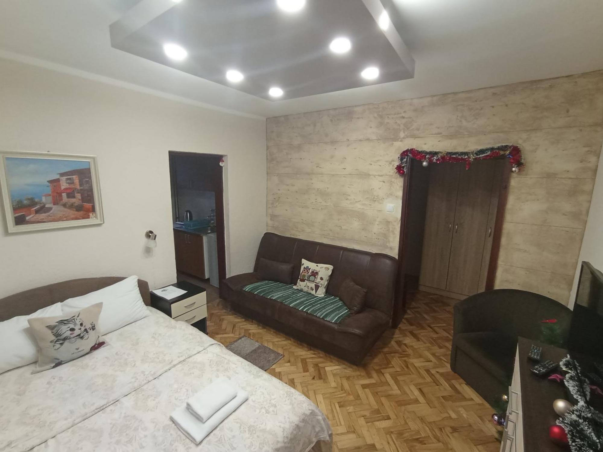 Apartments & Rooms -Mdl Lazic Belgrado Exterior foto